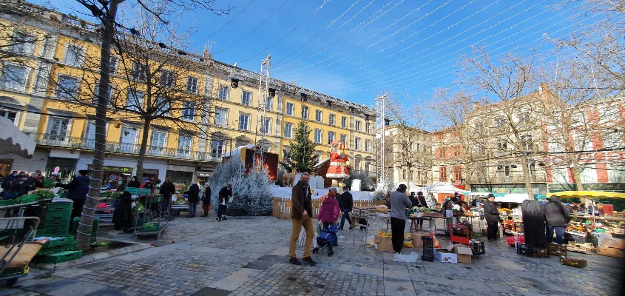 Santocha : Appartement En Plein Coeur De Ville ! Carcassonne Zewnętrze zdjęcie